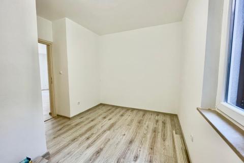 Crikvenica &ndash; gerenoveerd tweekamerappartement met tuin