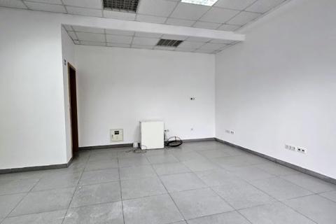 Bedrijfspand Rude&scaron;, Tre&scaron;njevka - Sjever, 38m2