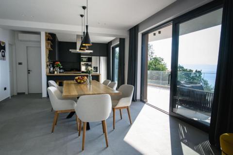 Haus Medveja, Lovran, 235m2