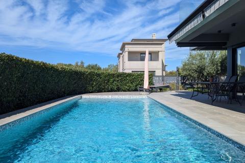 ISTRIA, POREČ - Luxurious modern house 500 m from the sea