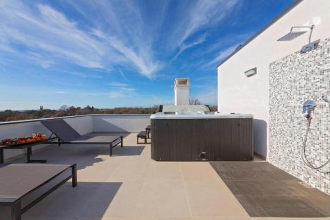 ISTRIA, POREČ - Luxurious modern house 500 m from the sea