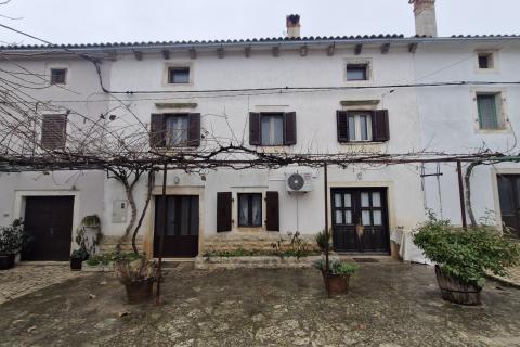 Huis Rovinjsko Selo, Rovinj, 90m2