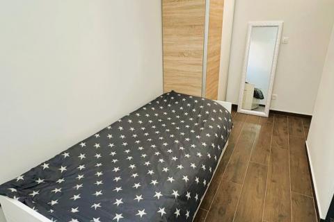 Истрия, Новиград, однокомнатная квартира с галереей, 200 м от моря