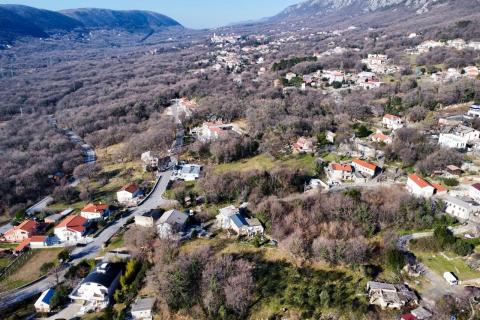 Нови Винодолски, Брибир &ndash; строительный участок площадью 1 338 м&sup2;