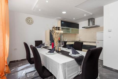 Rijeka, Jurdani, Unikatno imanje s 4 kamene kuće, 310m2