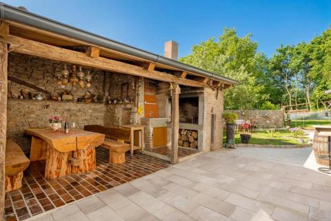 Rijeka, Jurdani, Unikatno imanje s 4 kamene kuće, 310m2