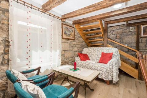 Rijeka, Jurdani, Unikatno imanje s 4 kamene kuće, 310m2