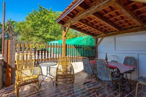 Rijeka, Jurdani, Unikatno imanje s 4 kamene kuće, 310m2