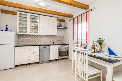 Rijeka, Jurdani, Unikatno imanje s 4 kamene kuće, 310m2