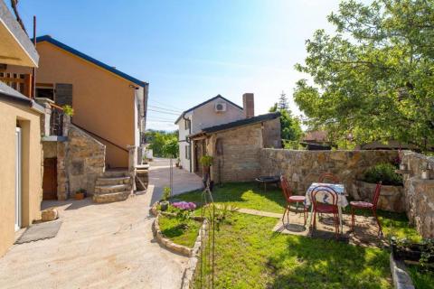 Rijeka, Jurdani, Unikatno imanje s 4 kamene kuće, 310m2