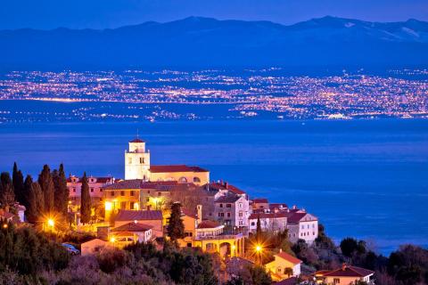 Condo/Apartment Mo&scaron;ćenice, Mo&scaron;ćenička Draga, 45m2