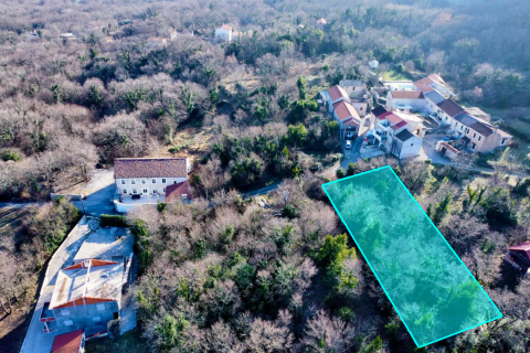 Crikvenica, Tribalj - ravno građevinsko zemlji&scaron;te od 900 m&sup2;