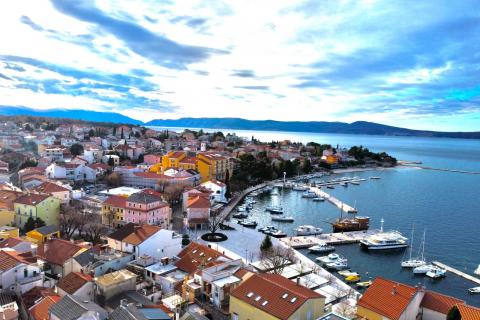 Crikvenica, Selce - kuća sa poslovnim prostorom 1. red uz more