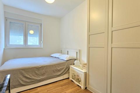 Zagreb, Voltino - stan s odvojenom spavaćom sobom