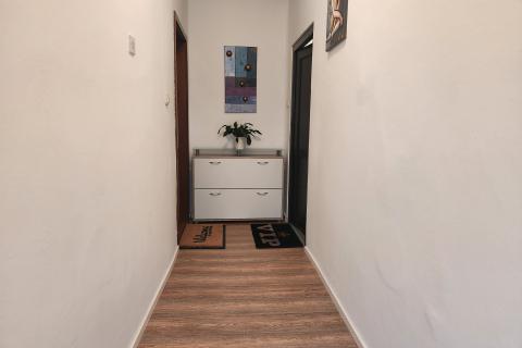 Rijeka, Banderovo - novo, namje&scaron;ten stan, 60m2