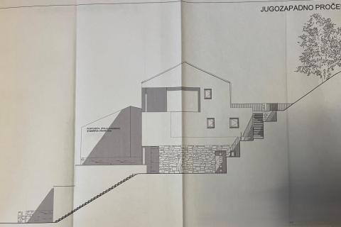 Senj, građevinsko zemlji&scaron;te 471 m2, započeta gradnja, građevinska dozvola, pogled more