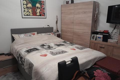 Istra,Pula,jednosoban stan,drugi red do mora