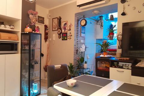 Istra,Pula,jednosoban stan,drugi red do mora