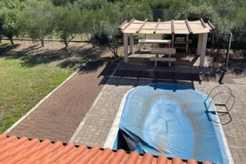 Krk,izuzetna samostojeća kuća s pogledom na more i bazenom