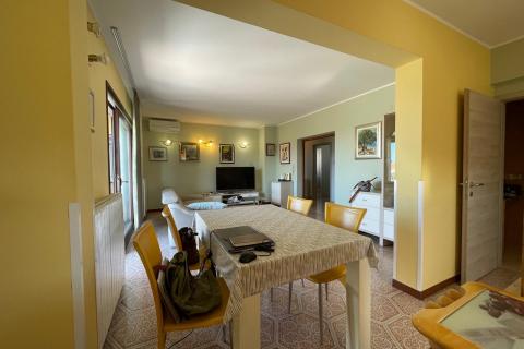 Krk,izuzetna samostojeća kuća s pogledom na more i bazenom