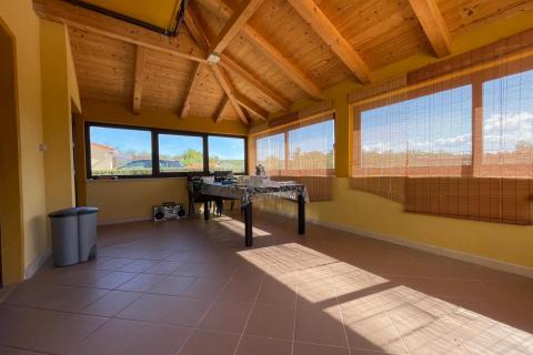 Krk,izuzetna samostojeća kuća s pogledom na more i bazenom