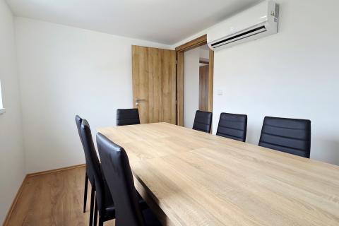 Kuća, Karlovac okolica | Moderna kuća za radnike 200m2, dvori&scaron;te 5200m2