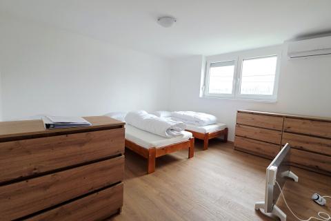 Kuća, Karlovac okolica | Moderna kuća za radnike 200m2, dvori&scaron;te 5200m2