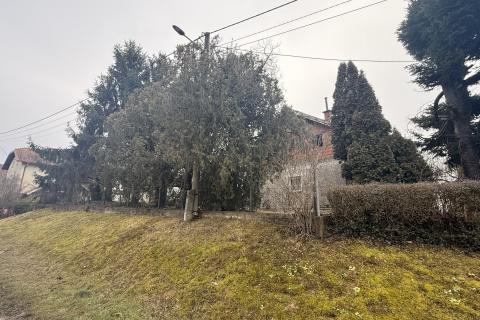 Križ, Bunjani, kuća sa imanjem