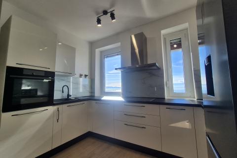 Rijeka, Belveder- stan s balkonom i pogledom na more