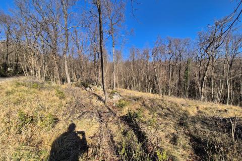 Rijeka, Kastav- građevinsko zemlji&scaron;te u prirodi
