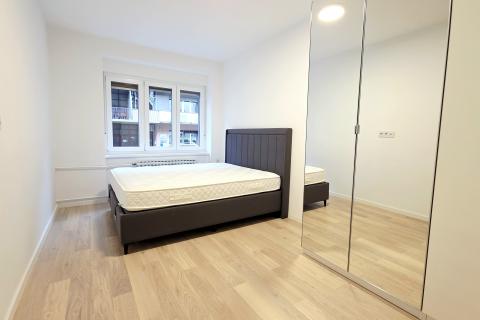 Zagreb, Centar grada | Moderno renoviran dvosoban stan, visoko prizemlje