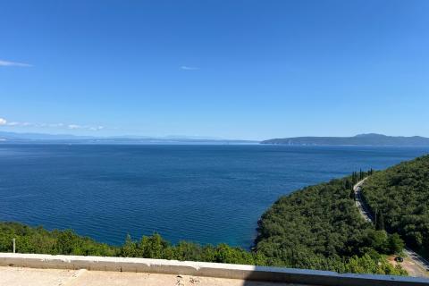 OPATIJA - MEDVEJA - Samostojeća kuća u izgradnji sa bazenom