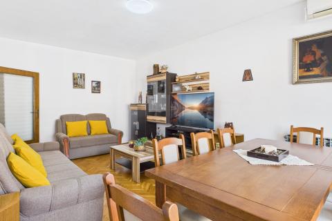 Condo/Apartment Sesvetski Kraljevec, Sesvete, 92,41m2