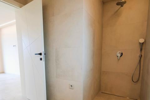 Poreč, okolica, Moderna samostojeća kuća s bazenom