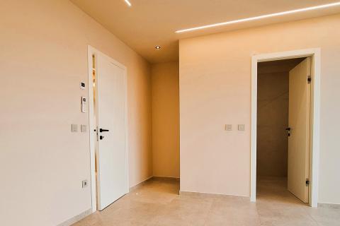 Poreč, okolica, Moderna samostojeća kuća s bazenom