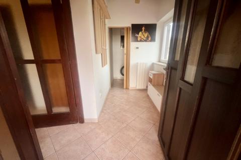 Vi&scaron;kovo, Marčelji 165 m2 komforan stan 