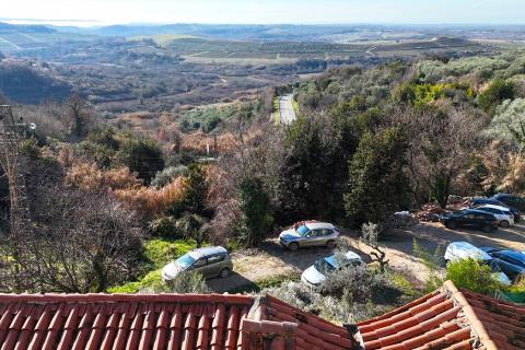 Istra,Buje-dvije kuće s dvori&scaron;tem i pogledom na more