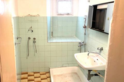 Istra,Buje-dvije kuće s dvori&scaron;tem i pogledom na more