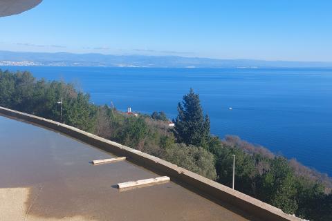 OPATIJA - MEDVEJA - Samostojeća kuća u izgradnji sa bazenom