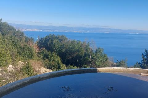 OPATIJA - MEDVEJA - Samostojeća kuća u izgradnji sa bazenom