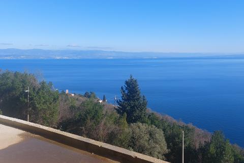 OPATIJA - MEDVEJA - Samostojeća kuća u izgradnji sa bazenom