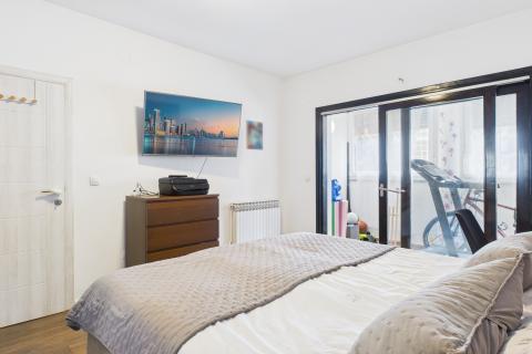 Sesvete - trosoban stan s vrtom