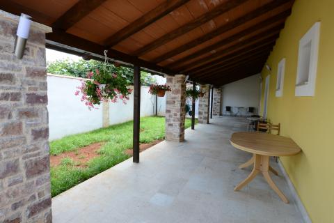 Istra, Vi&scaron;njan, okolica - Apartmanska kuća s bazenom