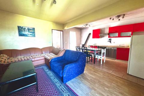 Bribir, Ugrini- stan za dugoročni najam