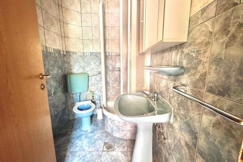 Bribir, Ugrini- stan za dugoročni najam