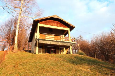 Žažina, kuća s voćnjakom i garažom, 52m2