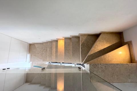 Rijeka, Kostrena, trosobni stan, parking, pogled