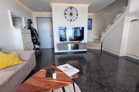 Rijeka, Kostrena, trosobni stan, parking, pogled