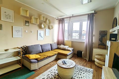 Zagreb, Jarun - trosoban stan za najam