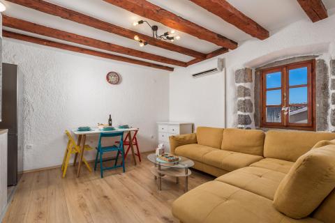 Rijeka, centar, dvosoban stan od 50 m2